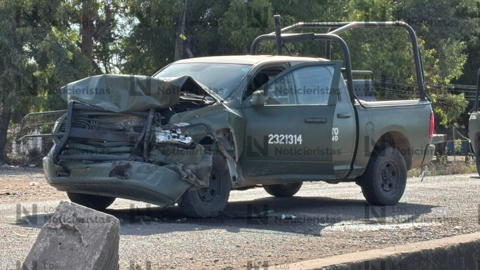 Patrullas militares chocan tras una persecución en Villa Juárez, Navolato