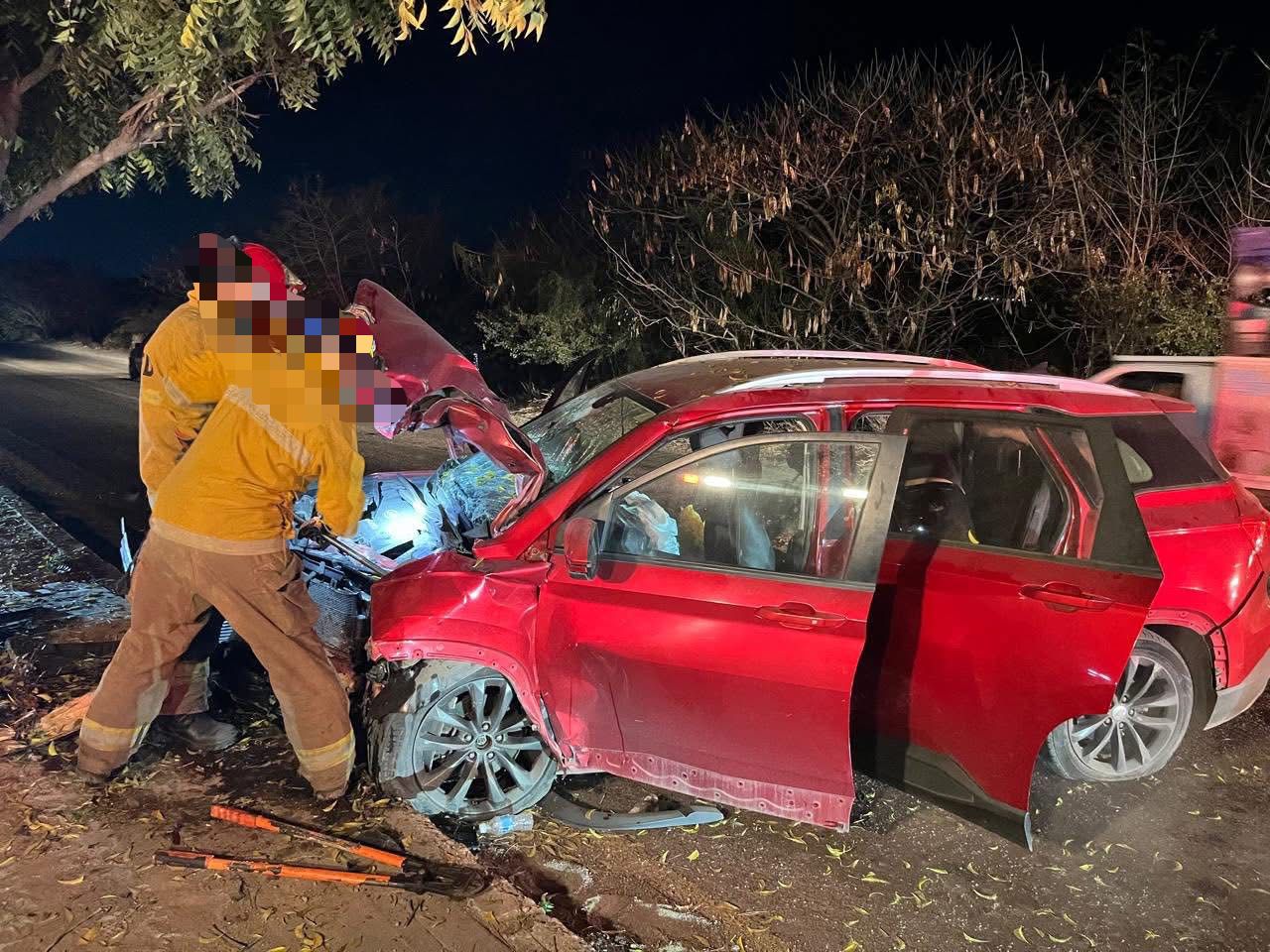Choque deja cuatro lesionados en Mazatlán, Sinaloa