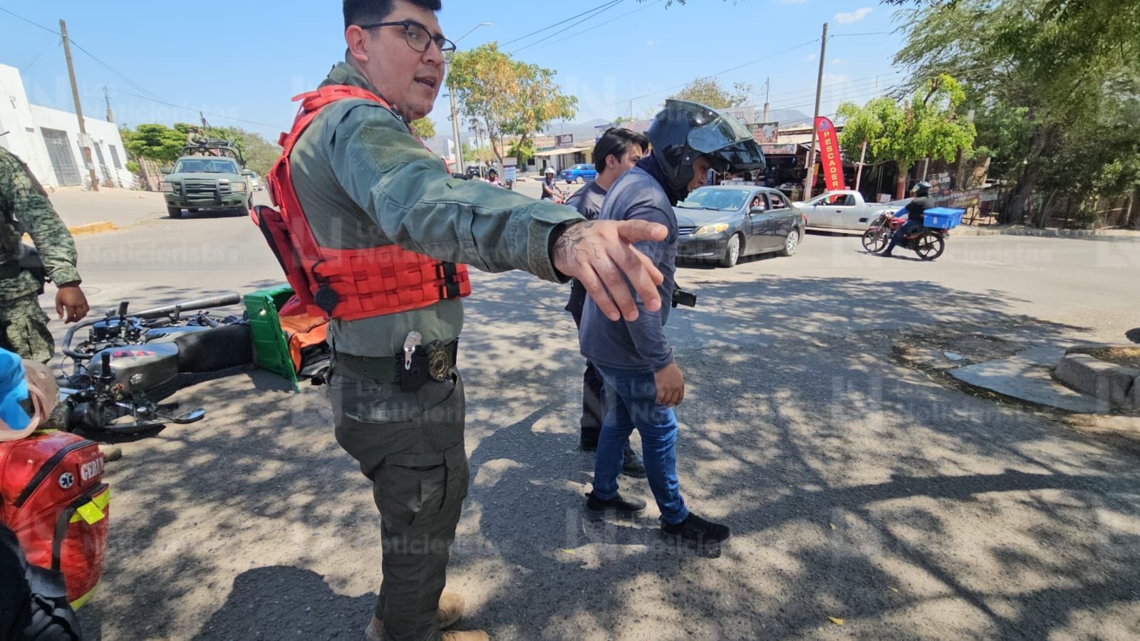 Con golpes resulta motociclista en accidente en Culiacán