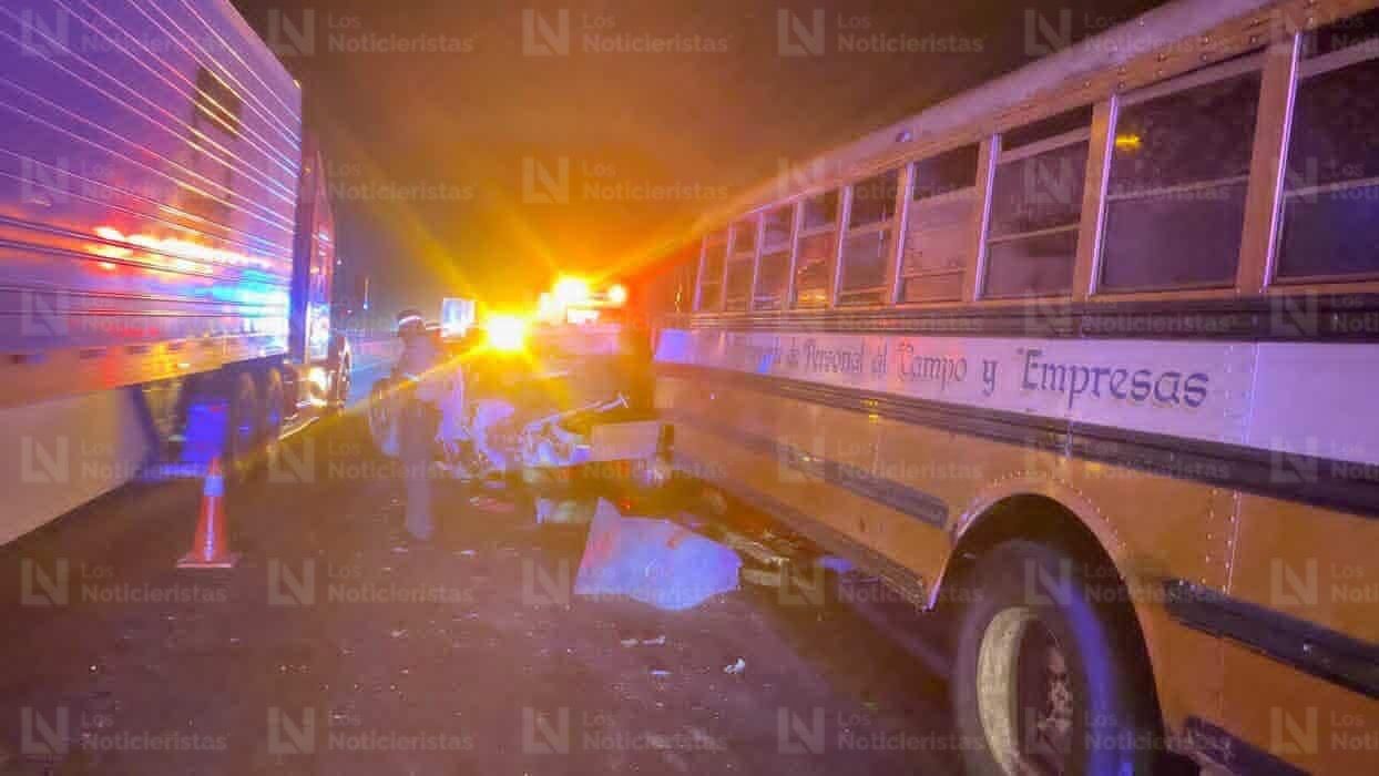 Cinco heridos deja fuerte choque entre camión de personal y vehículo en Ruiz Cortines, Guasave
