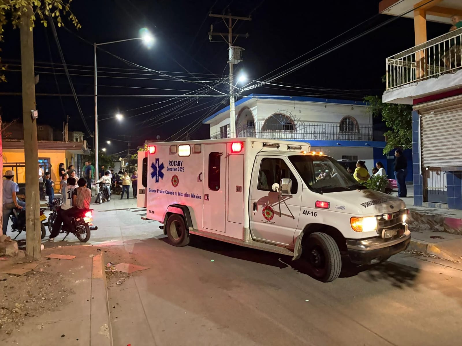 Choque entre motocicletas en Villa Unión, Sinaloa