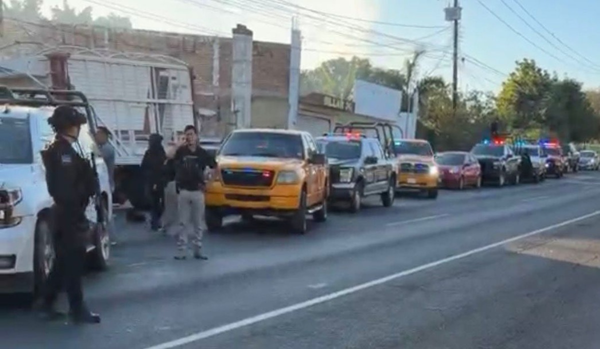 Choque múltiple en Mazatlán dejó a un motociclista sin vida