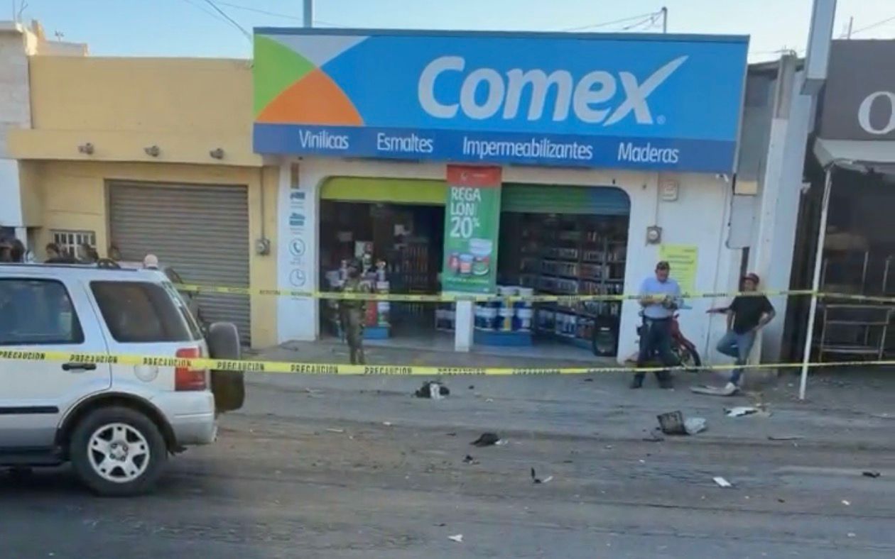 Choque múltiple en Mazatlán dejó a un motociclista sin vida