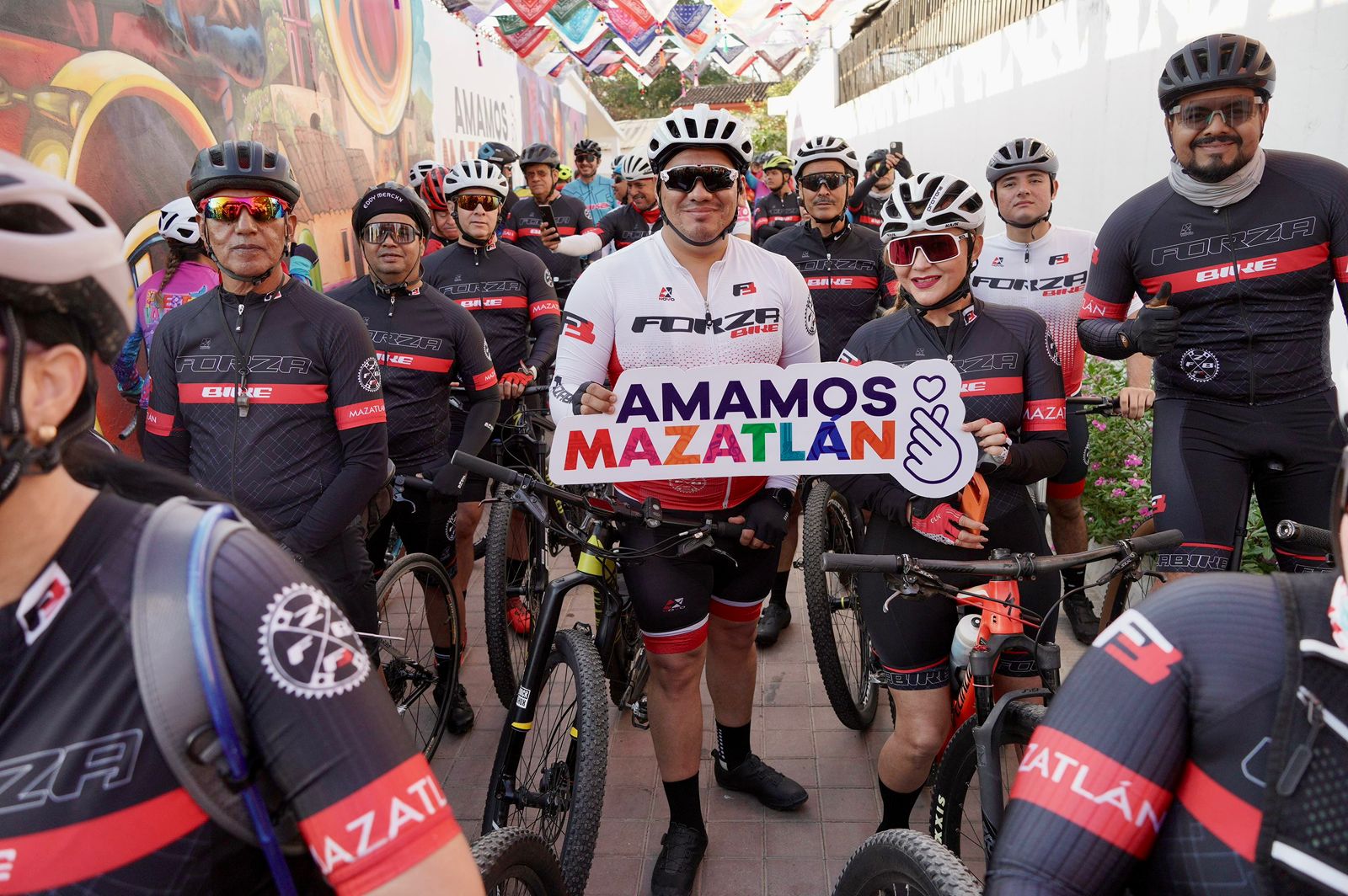 Ciclistas en "Escapada Rural" en El Recodo, Mazatlán