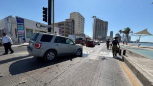cierre de vialidad en mazatlan percance