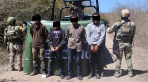 Tenía ficha de búsqueda en Durango: adolescente de 14 años detenido con grupo armado en Sinaloa estaba reportado desaparecido