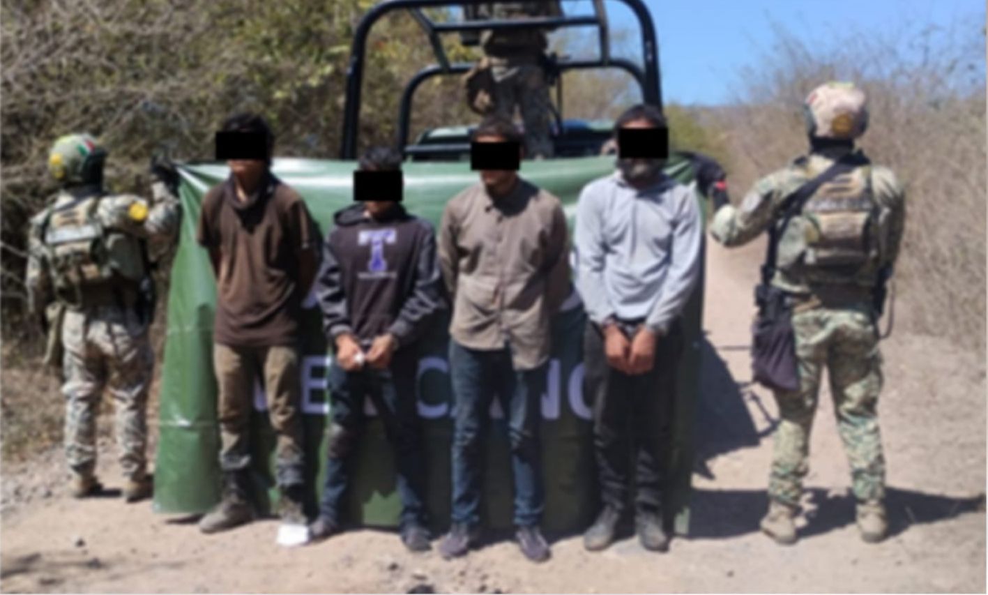Civiles detenidos en Elota, Sinaloa