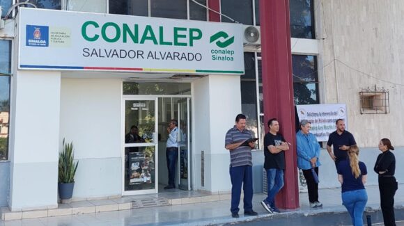 Conalep Guamúchil se suma a manifestación estatal en apoyo a docentes de Los Mochis