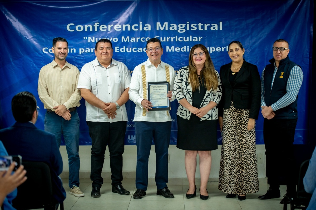Conferencia sobre Educación Media Superior en la UAS