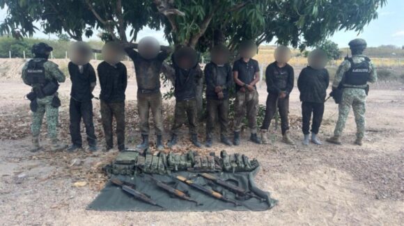 Eran 10 no 8 los detenidos en enfrentamiento en Escuinapa, Sinaloa; cuatro son menores