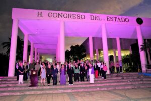 Congreso de Sinaloa se ilumina de morado por el 8M