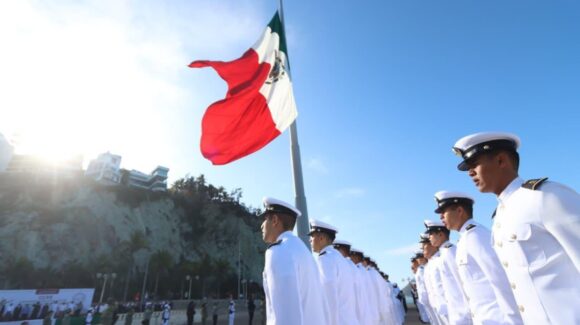 Conmemoran en Mazatlán, Sinaloa el 220 aniversario del natalicio de Benito Juárez García