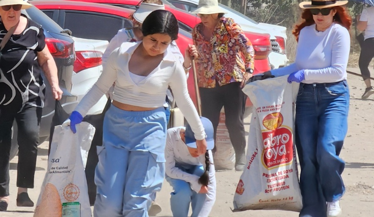 Conselva realiza jornada de limpieza en el río Presidio, en Mazatlán