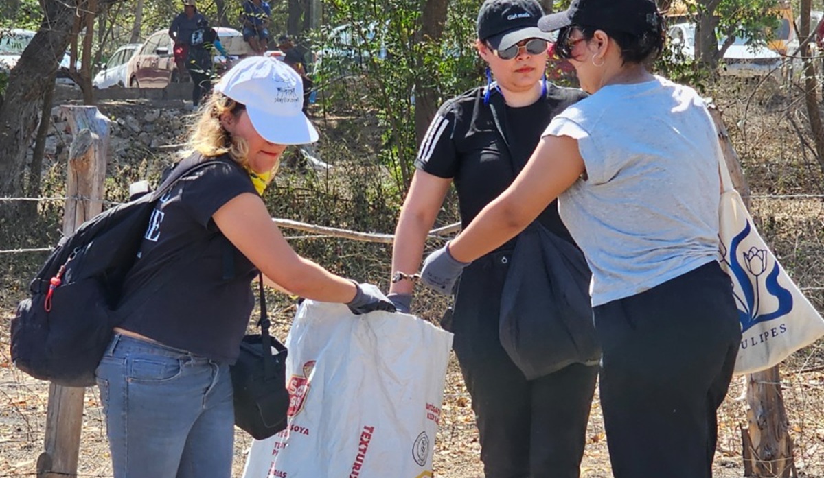 Conselva realiza jornada de limpieza en el río Presidio, en Mazatlán