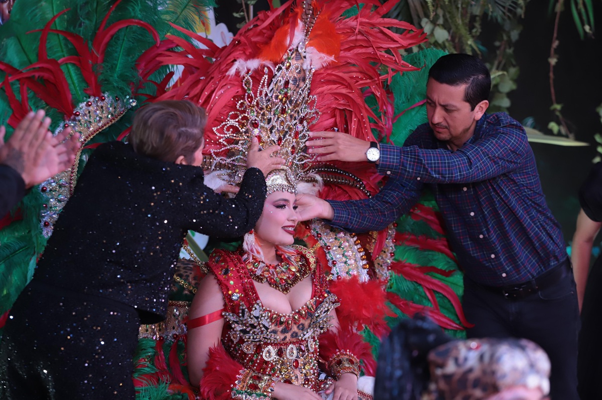 Coronan a Melanie I como Reina del Carnaval de Guasave 2026