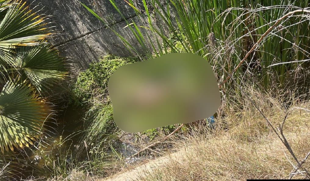 indigente sin vida en canal de Mazatlán