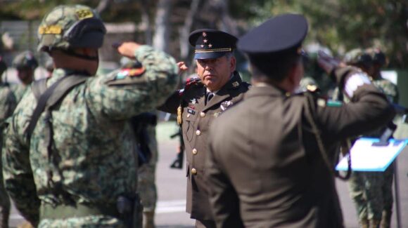 Hay nuevo mando militar en Mazatlán, Sinaloa: asume el coronel Daniel Gómez Paredes el frente del Octavo Batallón de Infantería
