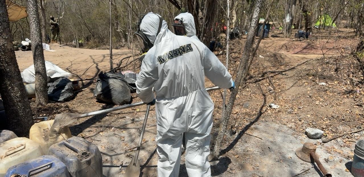 desmantelan autoridades de la marina un narcolaboratorio en mocorito sinaloa con valor de 157 millones de pesos