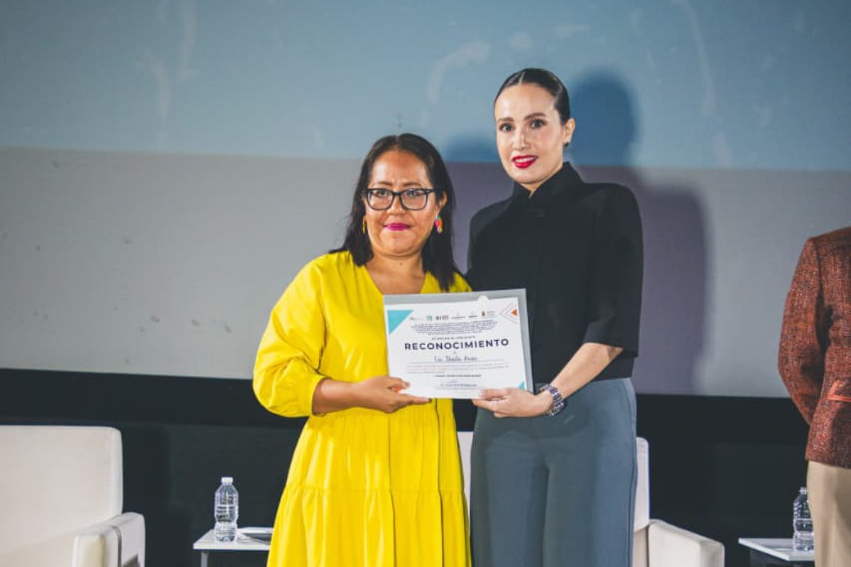 Entrega de reconocimiento