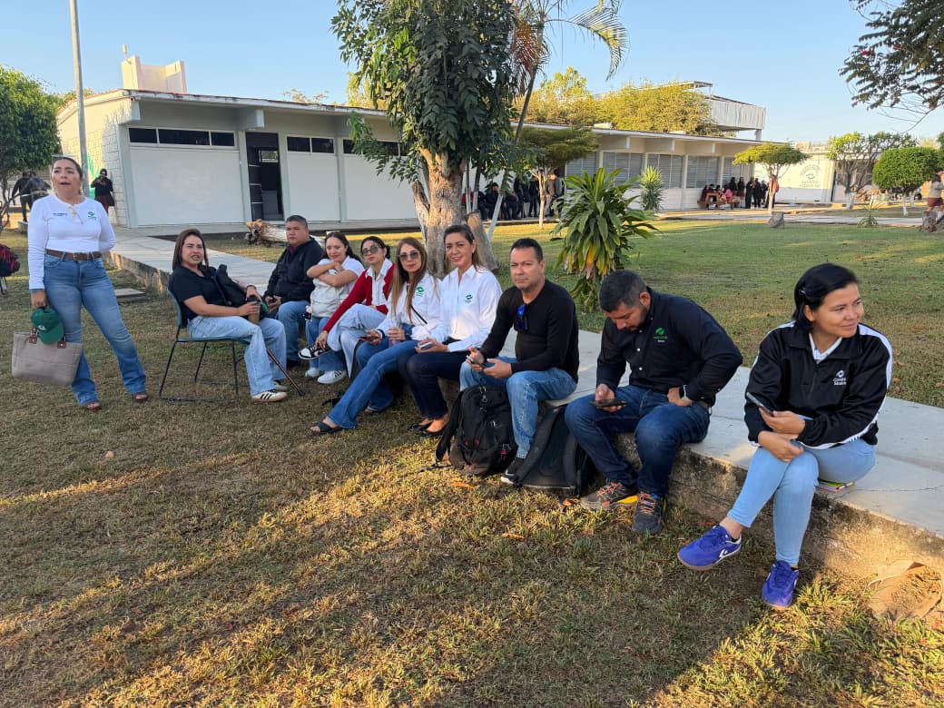 maestros y personal administrativo de conalep en mazatlan y el rosario sinaloa amanecieron en huelga laboral