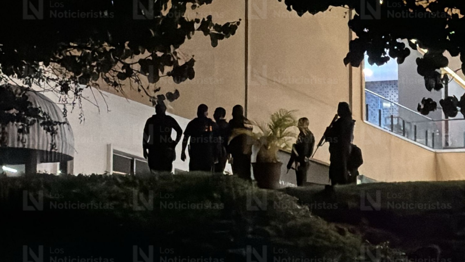 Dos jóvenes muertos dejó un ataque armado atrás de la plaza Cuatro Ríos, en Culiacán