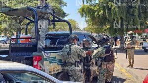 ejecutan a empleado de taqueria frente al aeropuerto de culiacan militares
