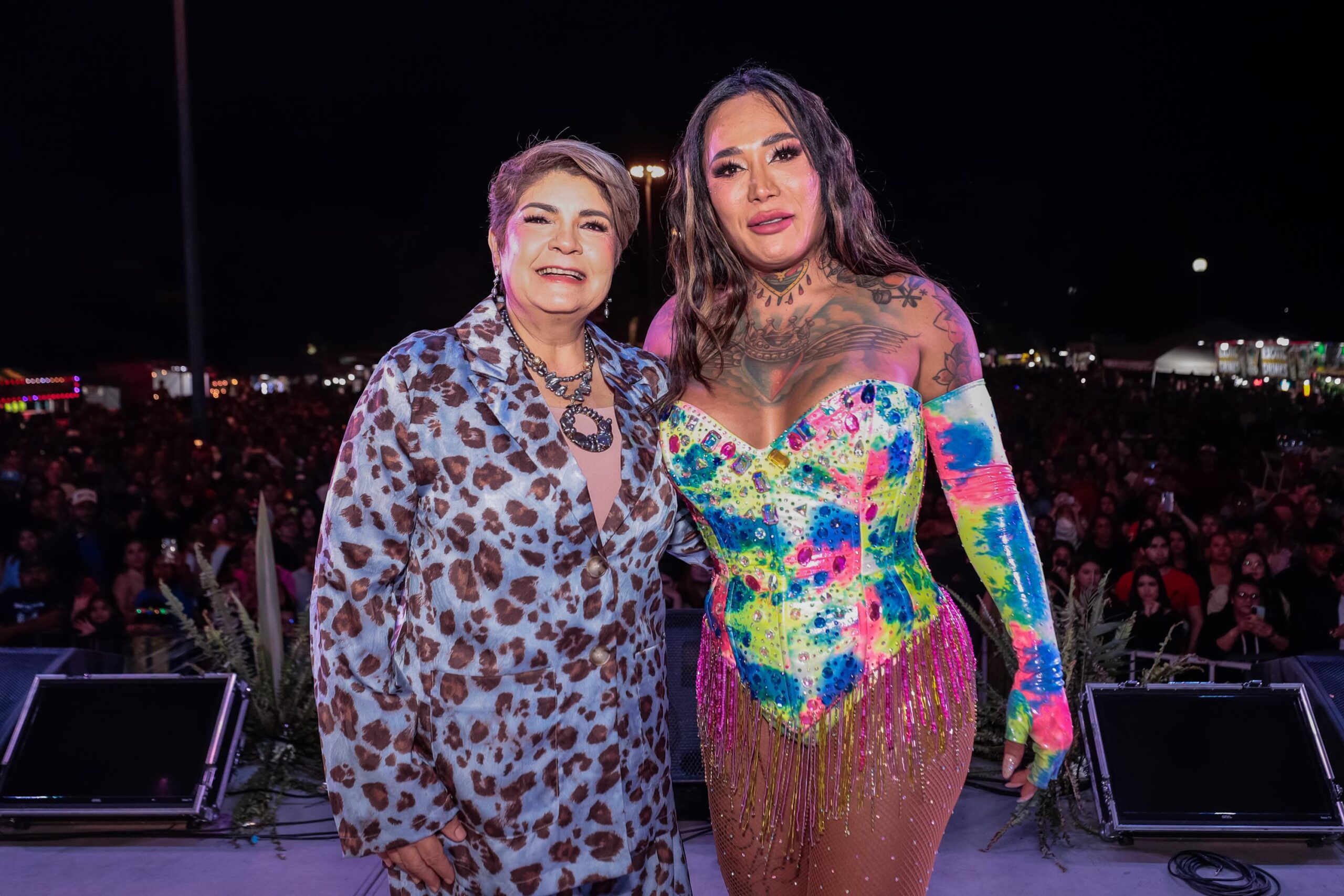 el carnaval de guasave concluye premiando a sus mejore comparsas ganadoras en el malecon