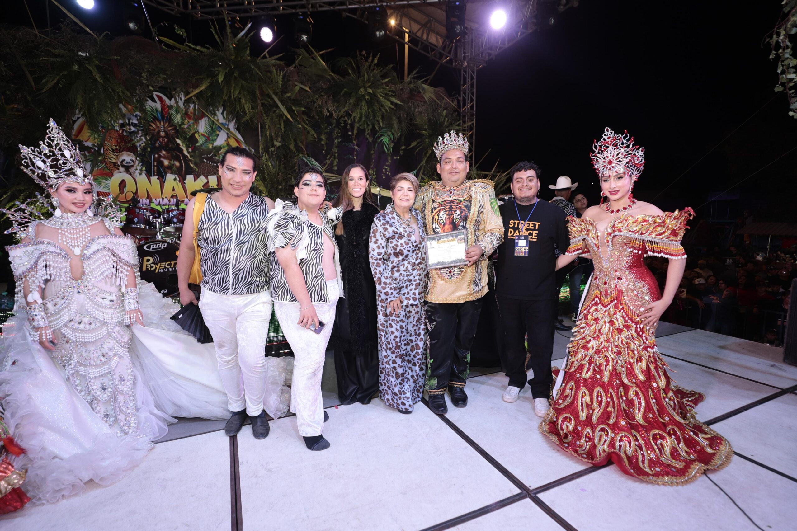 el carnaval de guasave concluye premiando a sus mejore comparsas ganadoras en el malecon