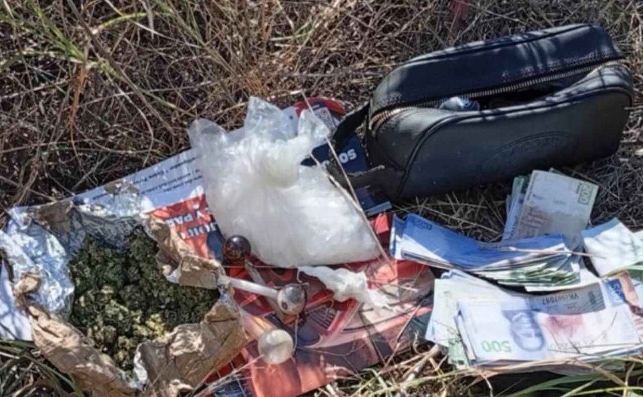 el ejercito asegura maleta con dinero falso y drogas en culiacan