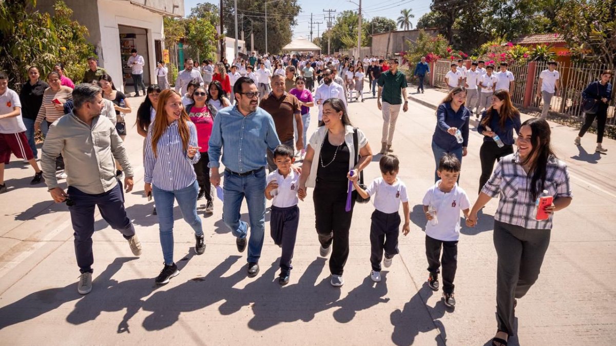 entrega alcalde gamez mendívil obra en bachigualatito culiacan sinaloa calle