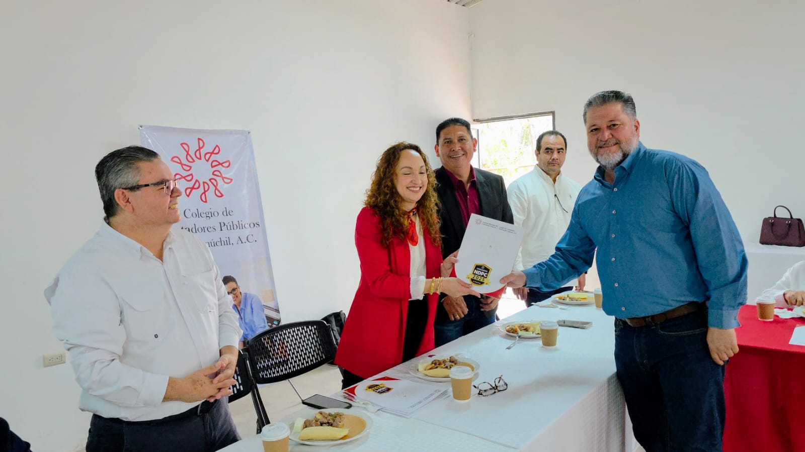 Entregan constancias de Desarrollo Profesional Continuo a contadores de Salvador Alvarado