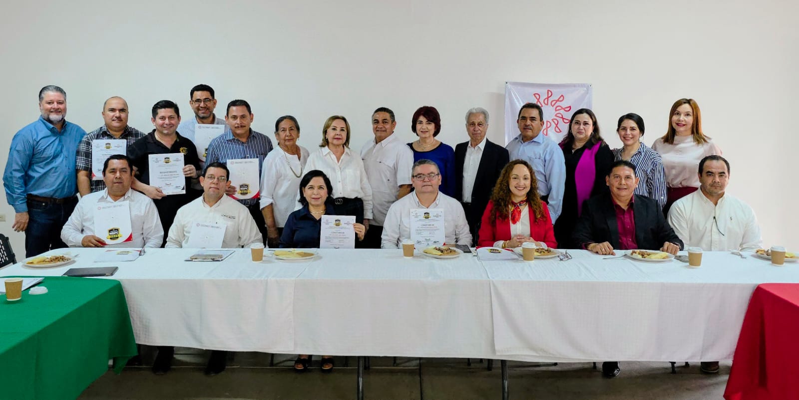 Entregan constancias de Desarrollo Profesional Continuo a contadores de Salvador Alvarado