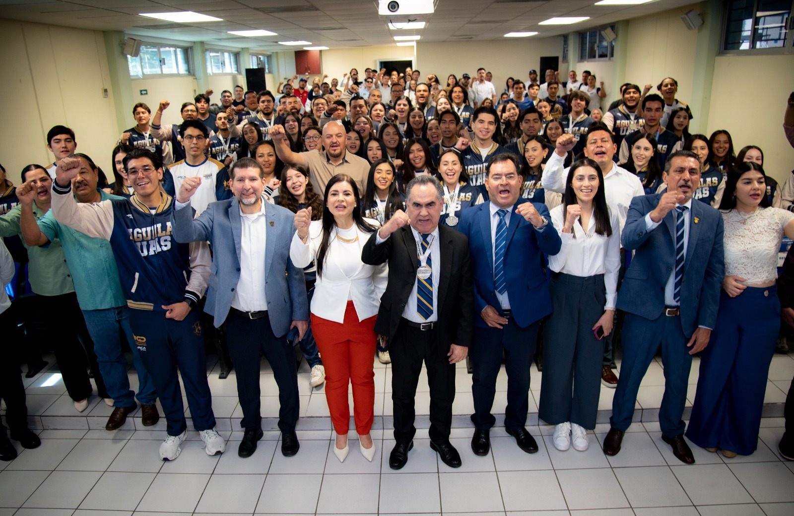 Entrega de estímulos económicos a atletas de la UAS