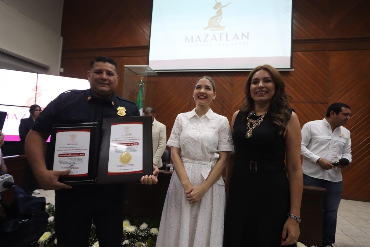 Entrega de la medalla Jornadas Heroicas 2026 en Mazatlán