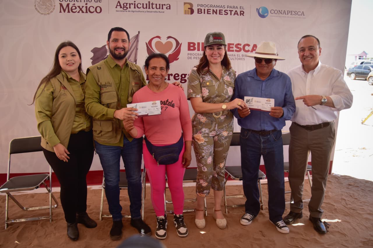 Entregan Bienpesca a pescadores de Ahome