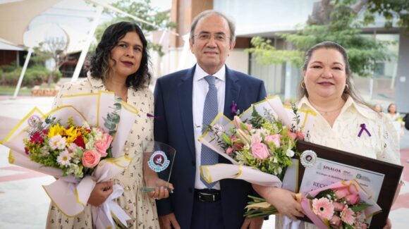 Reconocen el liderazgo femenino en Sinaloa con la entrega del Premio Mujer Cobaes 2026