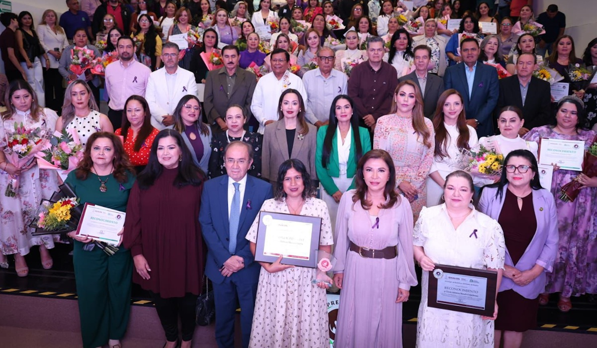 Entregan el Premio Mujer Cobaes 2026