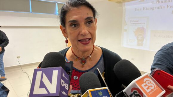 “No basta con detener a un capo ni con militarizar más”: Rosalva Aida Hernández Castillo, resonó en la presentación de su libro ‘Exhumar la Esperanza’