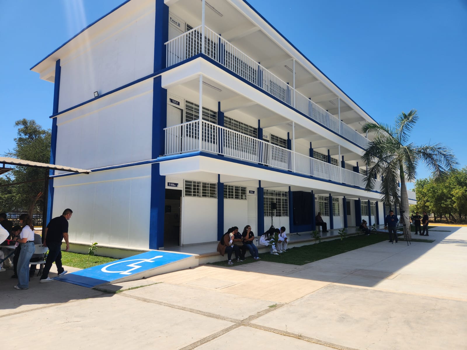 Inauguran escuela de Medicina UAS en Guasave