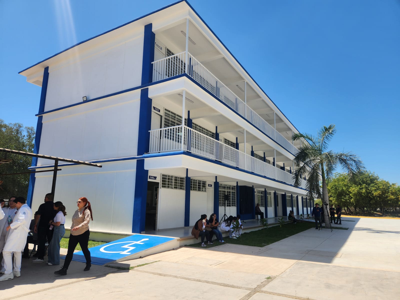 Inauguran escuela de Medicina UAS en Guasave