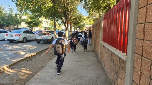 ¡Jueves y vacaciones! Saldrán más de 71 mil alumnos en nivel básico; llaman a cuidar planteles en Guasave, Sinaloa