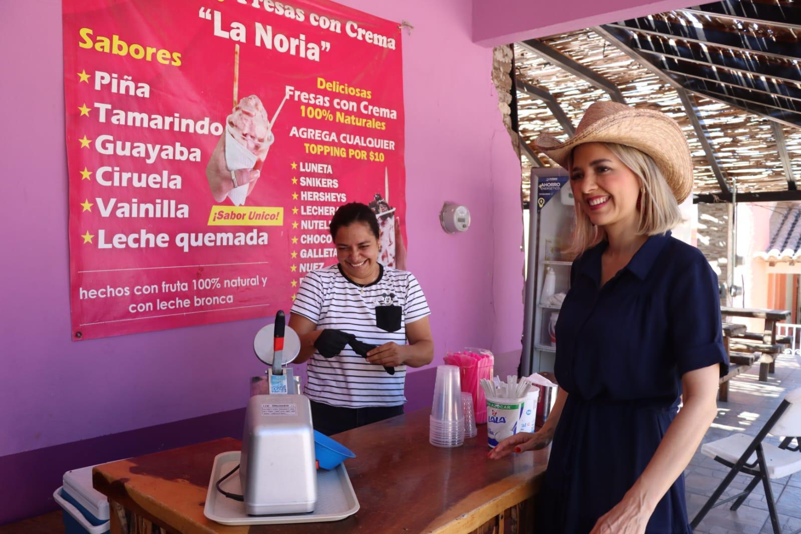 Estrella Palacios visita La Noria, Mazatlán, Sin.