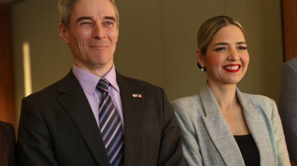 Mazatlán, Sinaloa, refuerza lazos con EE. UU; Estrella Palacios se reúne con el cónsul Drew Hoster