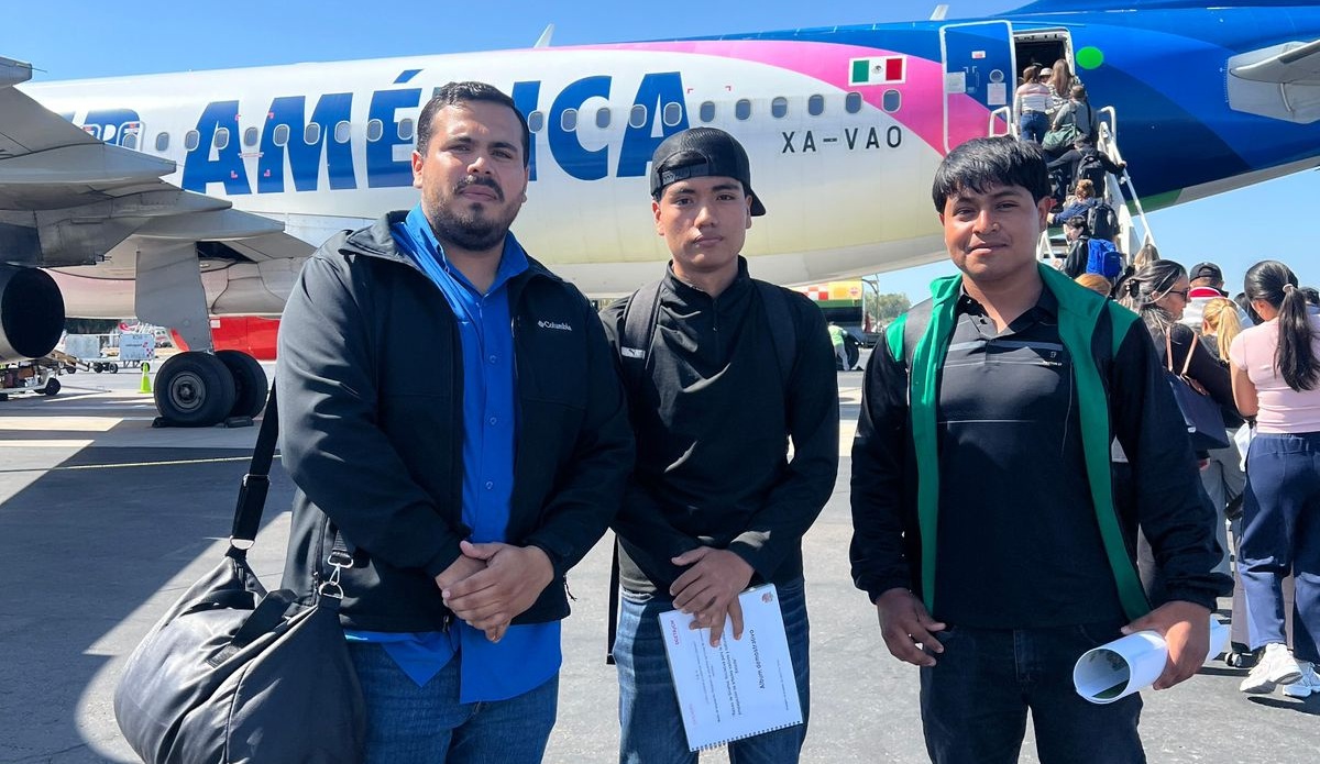 Estudiantes del CBTA 261 de Navolato viajan a Tabasco para participar en festival de Juventudes Originarias