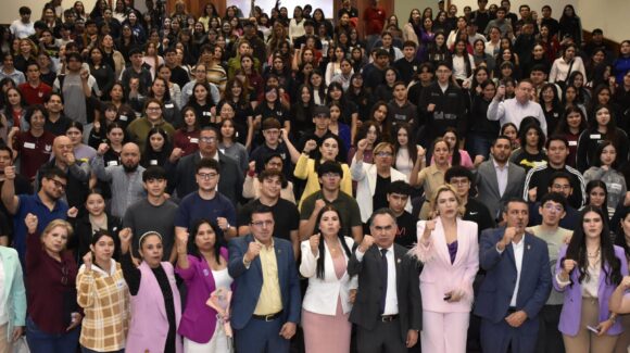 Madueña reconoce el papel transformador de la mujer; UAS celebra conferencia “Construyendo poder femenino”