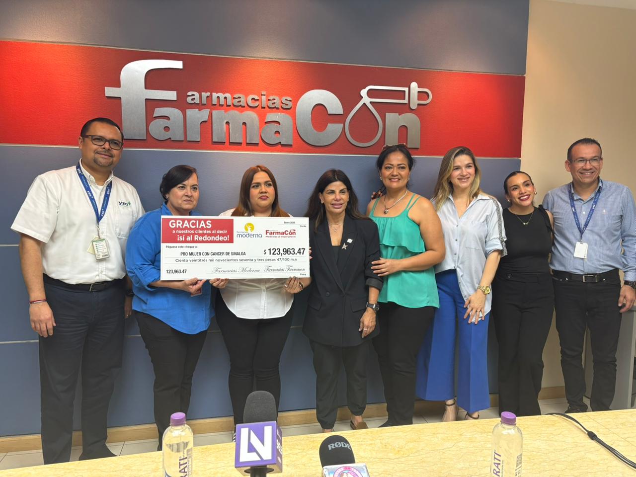 Farmacias YZA, Farmacón y Moderna dan donativo a Encauza IAP