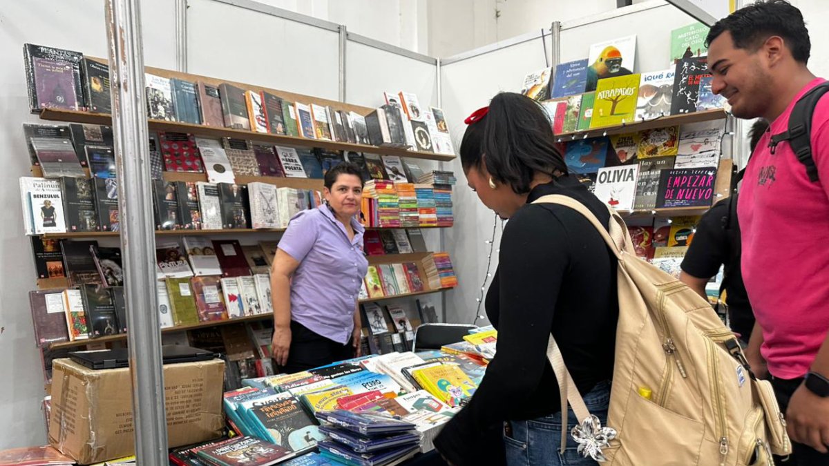 feria del libro uas en mazatlan