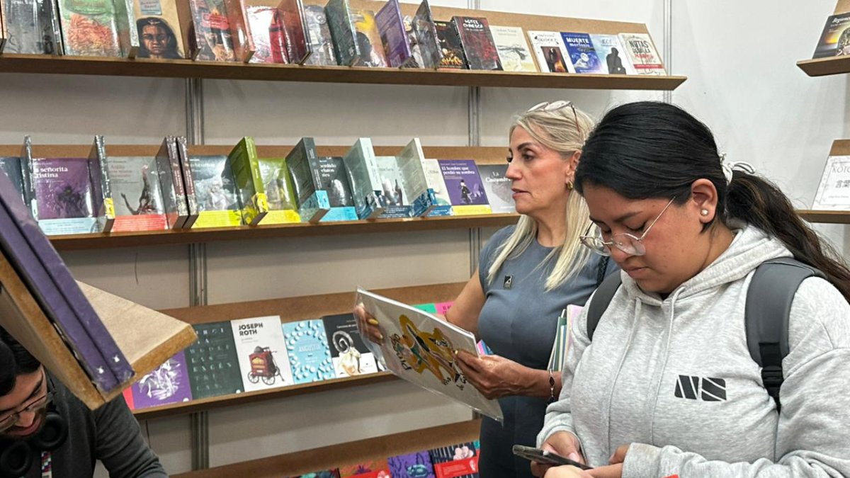 feria del libro uas