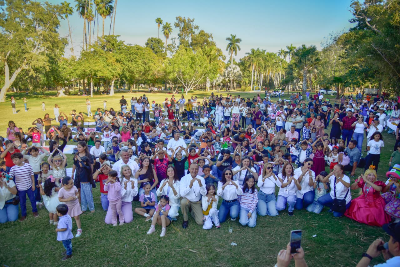 Festejo por el Día de la Familia en el Parque Sinaloa de Los Mochis
