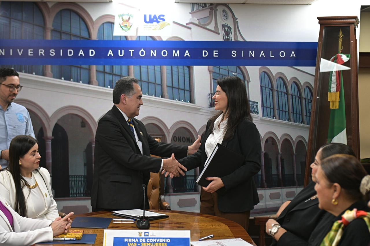 Firma de convenio entre Semujeres y UAS
